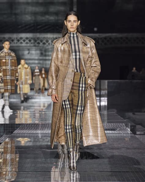 burberry fall 2020 show|Burberry Autumn/Winter 2020 .